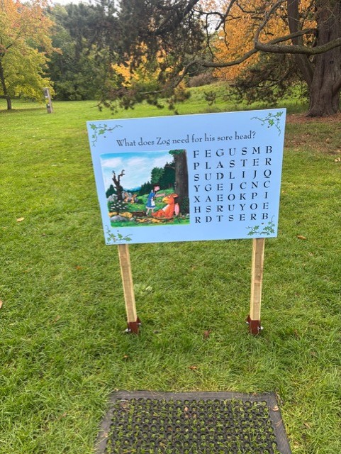 An adventure trip to Kew Gardens  looking for Zog